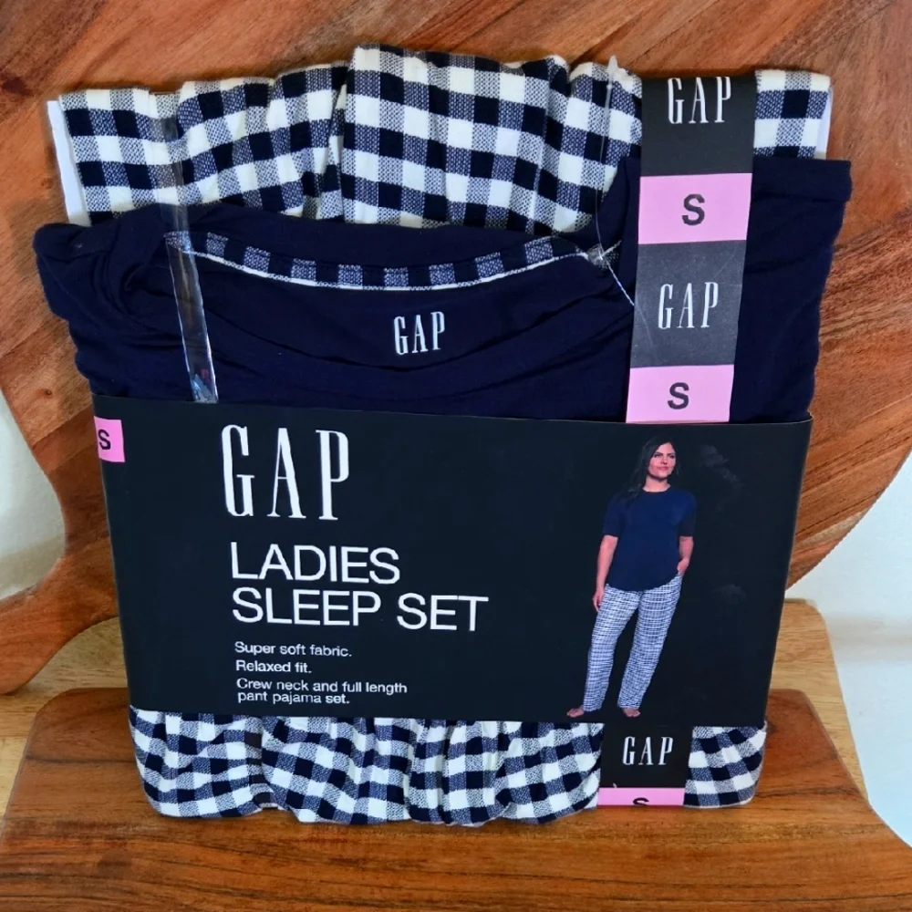 GAP Women's Checkered Sleepwear Set - Black and White - Picture 1 of 4